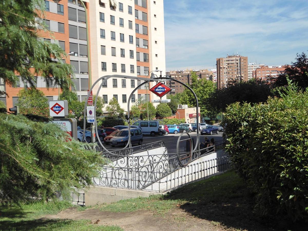 Appartamento La Vaguada Loft Madrid Esterno foto